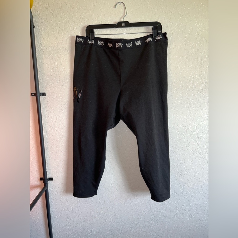 🌚YITTY leggings🌚